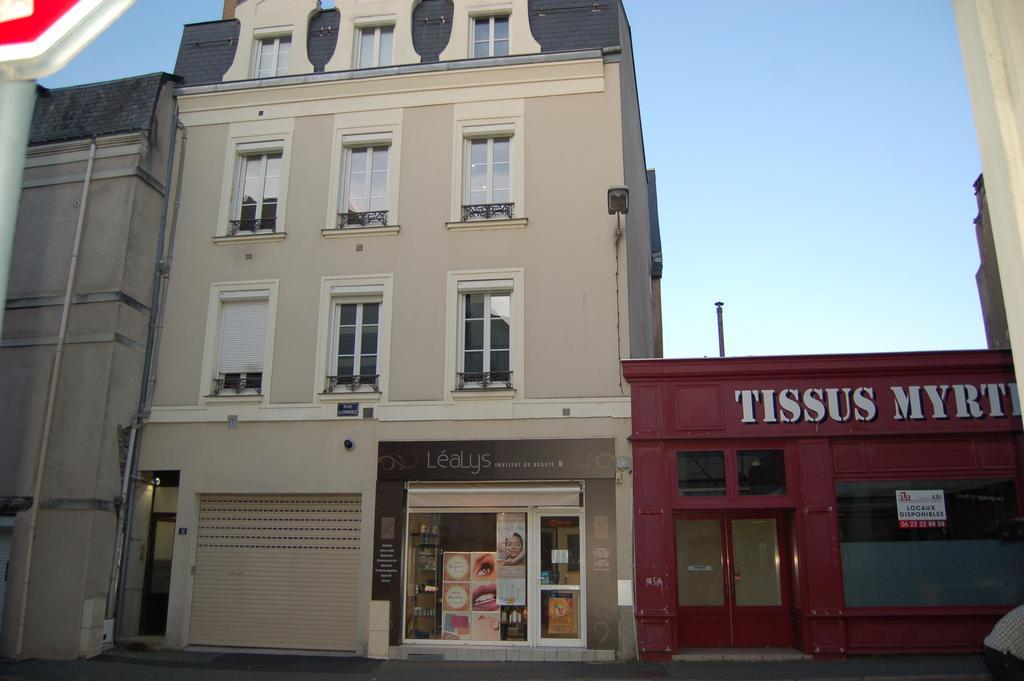 Suit'Home Commerce Angers Quarto foto